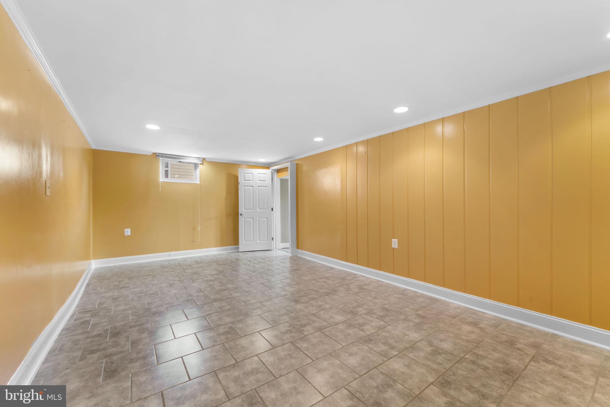 9207 4th Street Lanham, MD 20706 - Photo 24 of 37 Rec Room