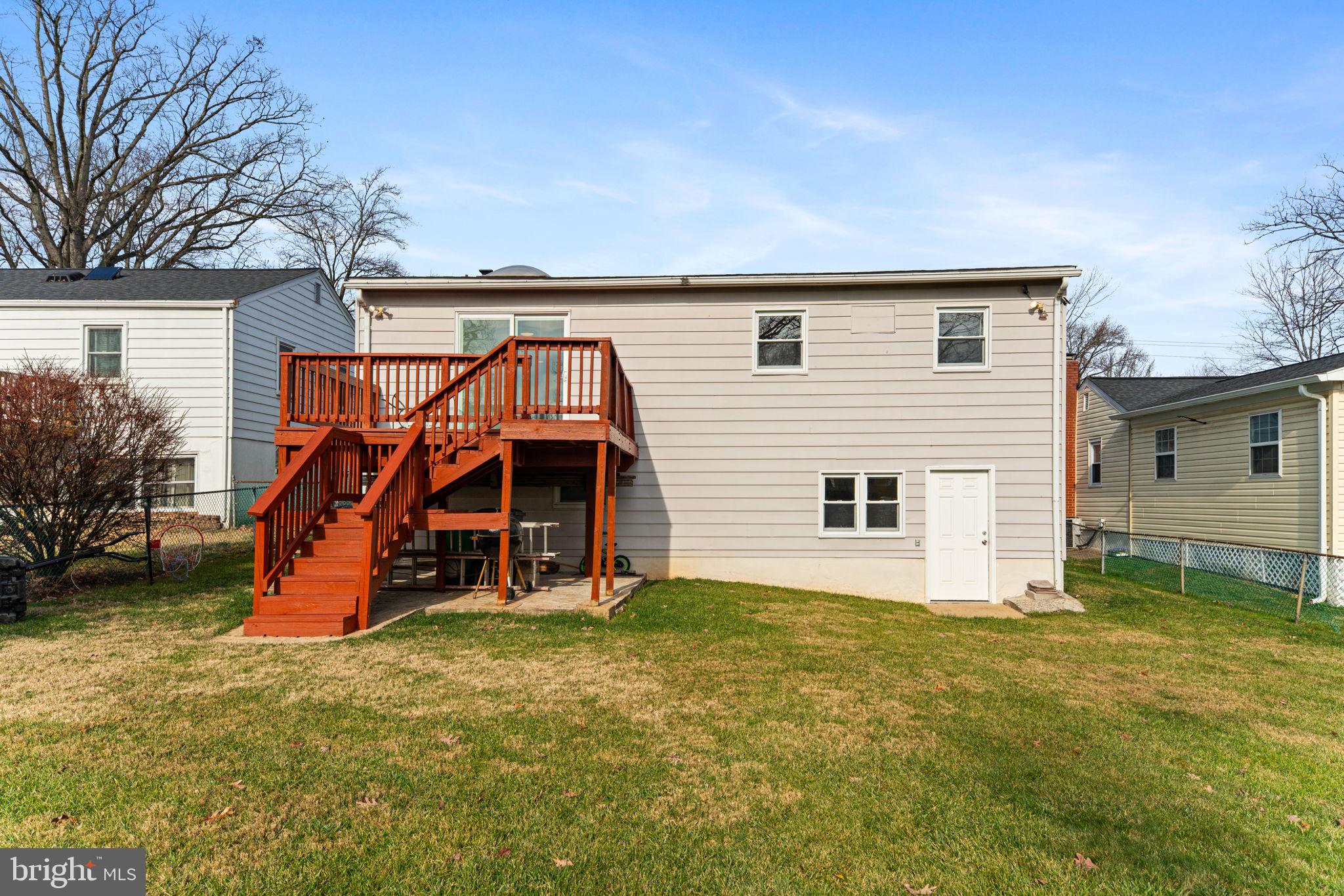 9207 4th Street Lanham, MD 20706 - Photo 34 of 37 Deck