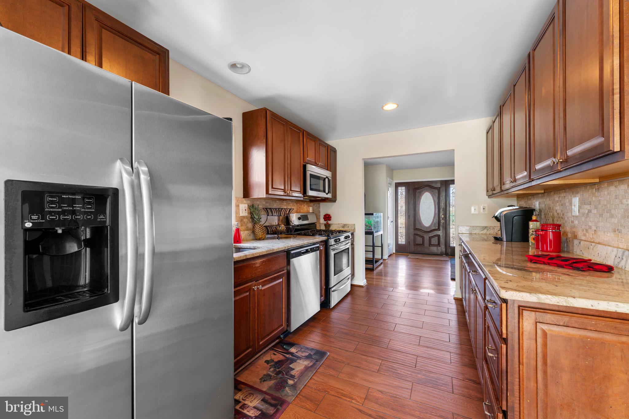 9207 4th Street Lanham, MD 20706 - Photo 8 of 37 Gallery Image 8