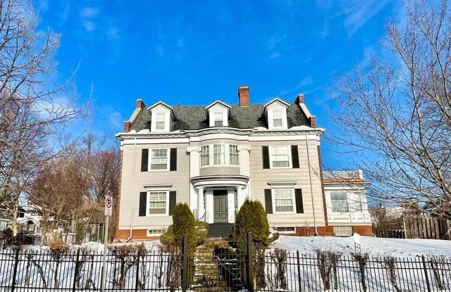 $749,900 | 124 North 24th Avenue East, Duluth, MN 55812