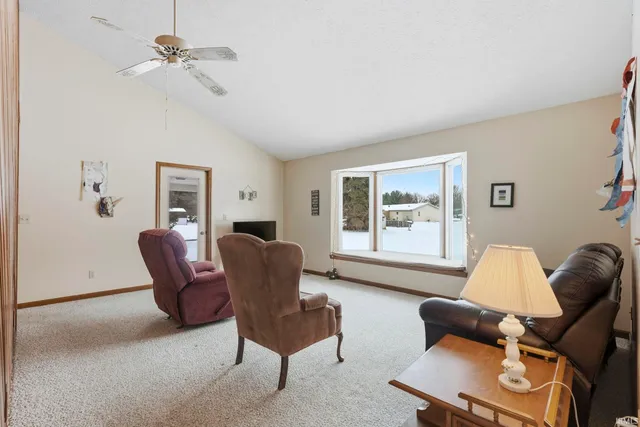 $234,900 | 2105 Oakwood Drive, Warsaw, IN 46580