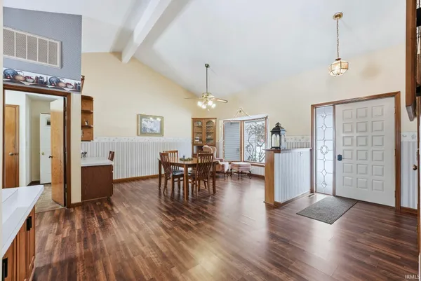 $230,000 | 2105 Oakwood Drive, Warsaw, IN 46580