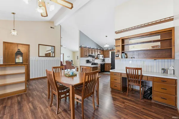 $230,000 | 2105 Oakwood Drive, Warsaw, IN 46580