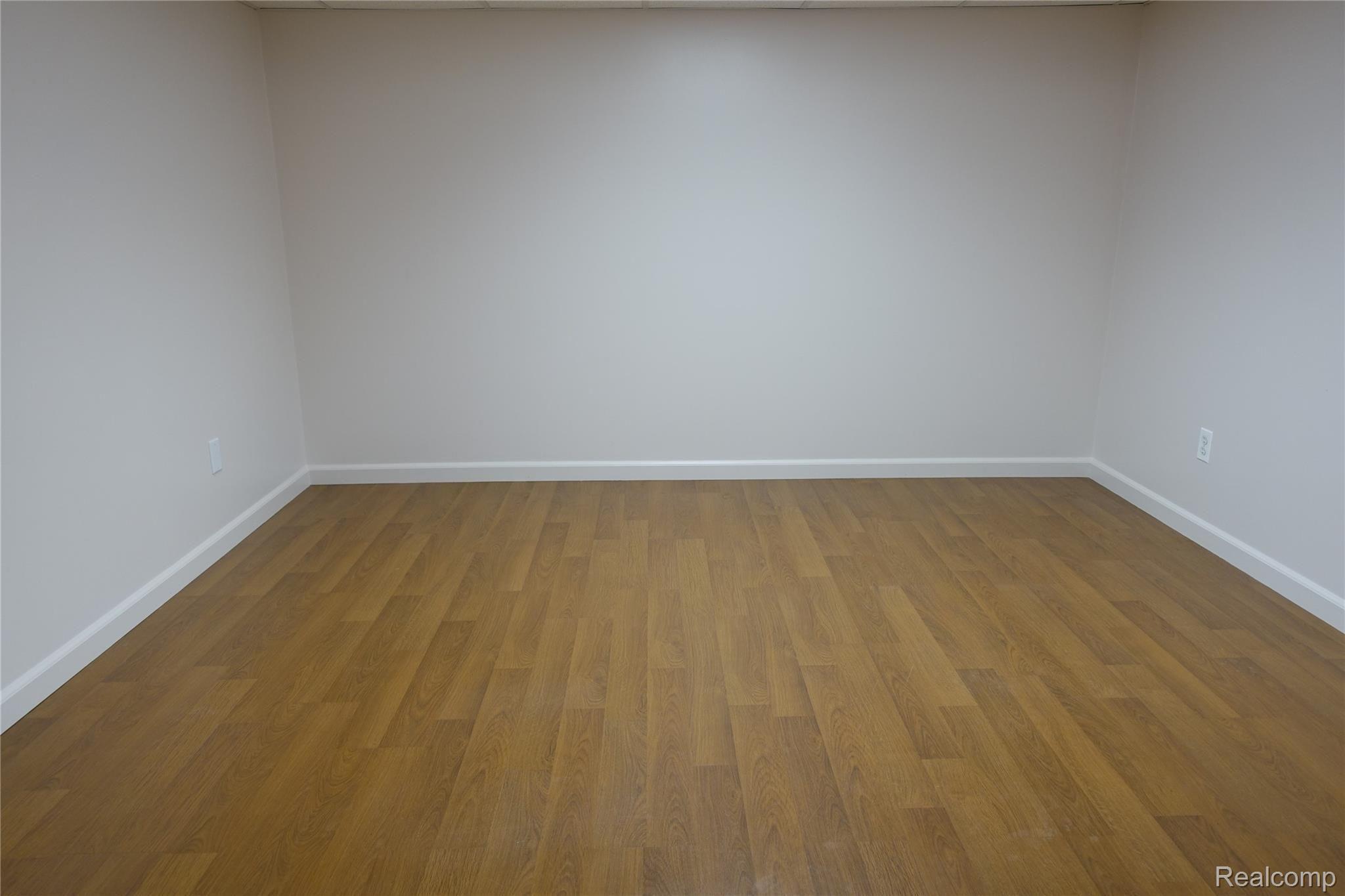27529 Jean Road Warren, MI 48093 - Photo 23 of 32 finished office in basement