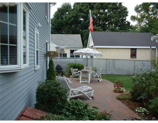 1119 Trapelo Road Waltham, MA 02451 - Photo 3 of 6