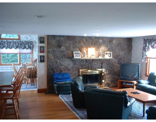 1119 Trapelo Road Waltham, MA 02451 - Photo 5 of 6