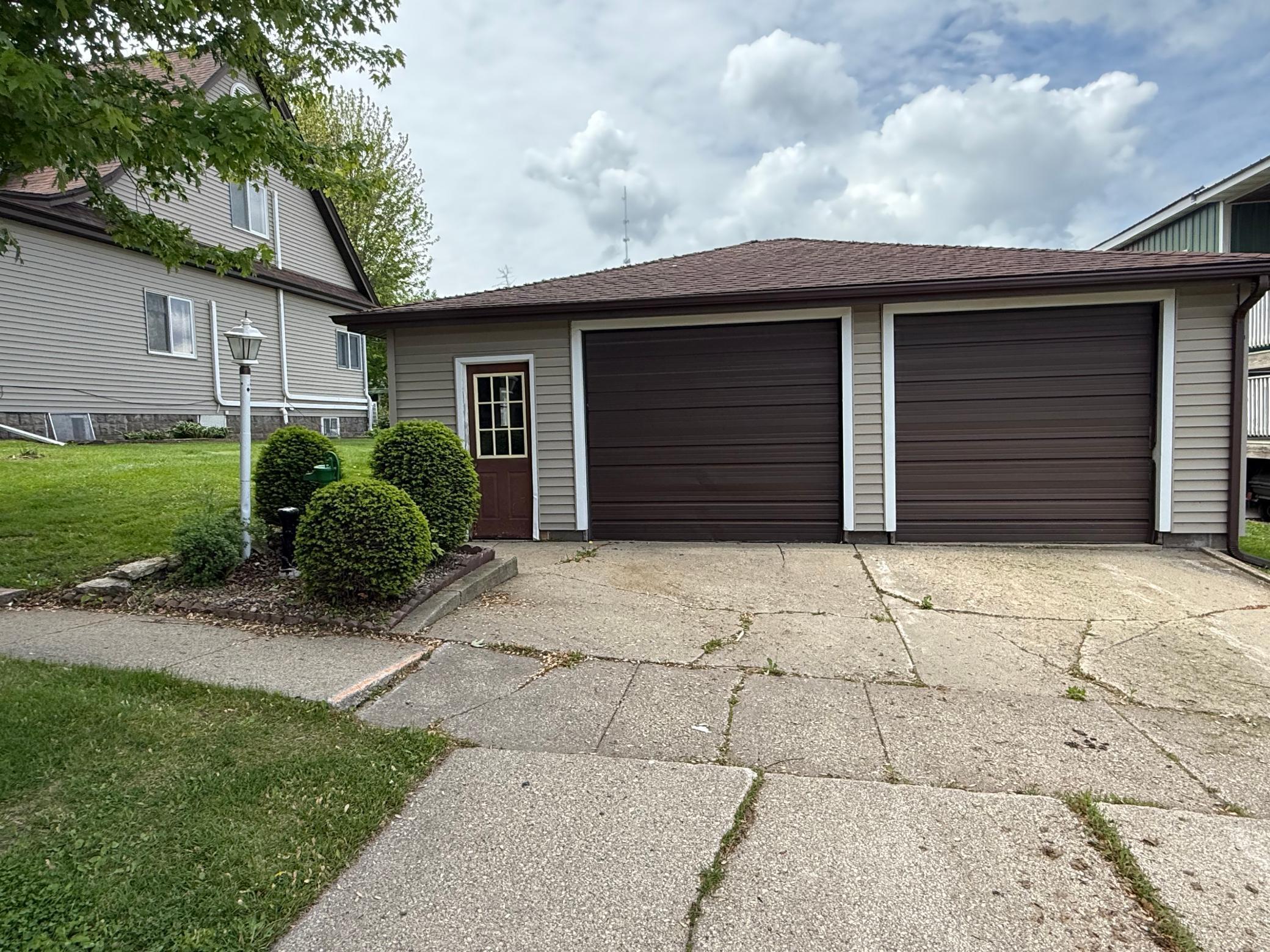 409 North Maple Street Mabel, MN 55954 - Photo 4 of 14