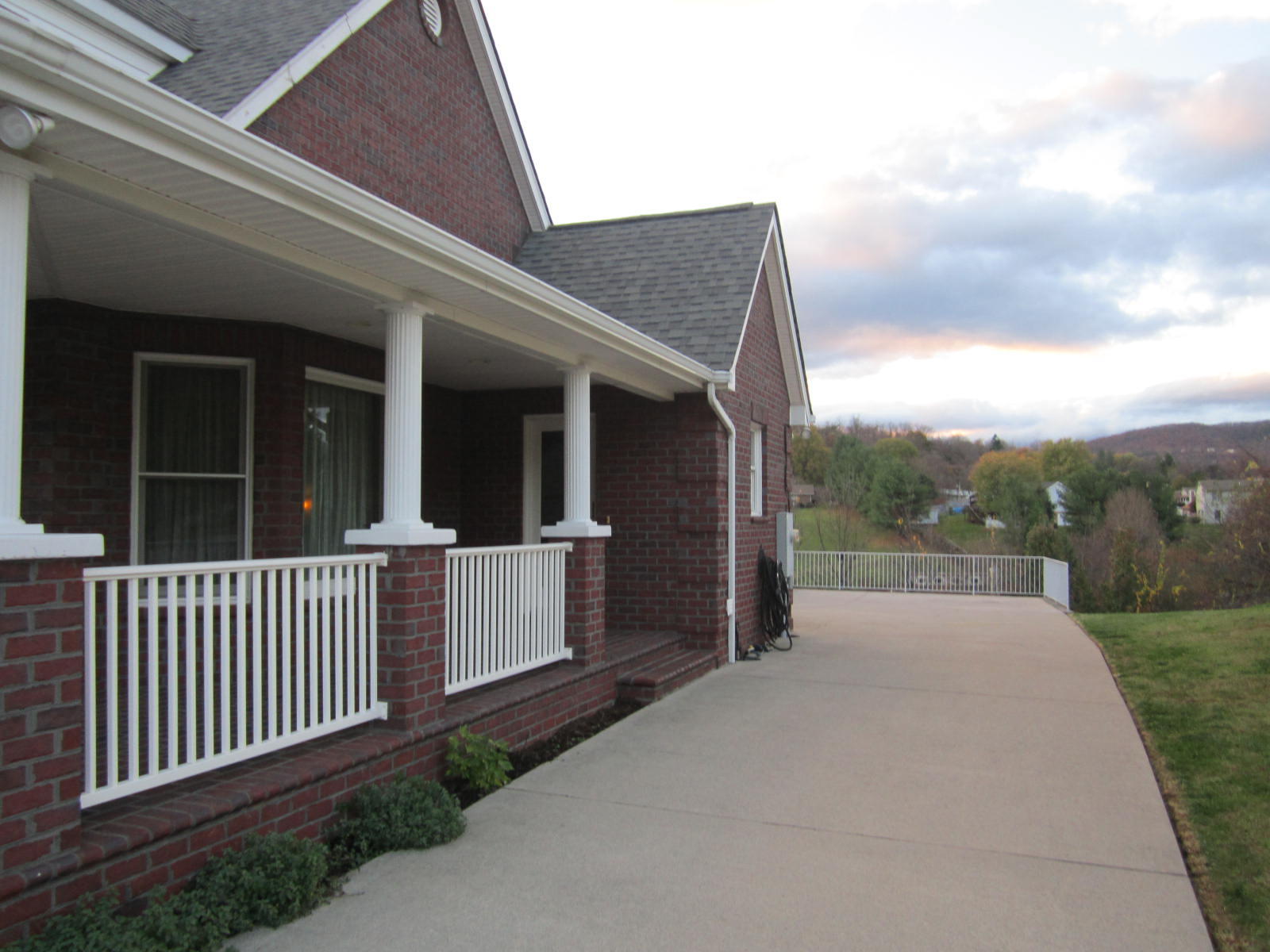 3824 Rte 3004 Roanoke, VA 24012 - Photo 14 of 62 IMG_8323