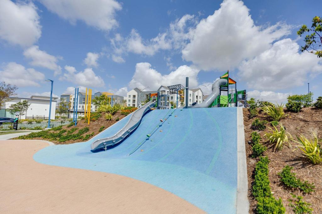 2024 Via Roma Chula Vista, CA 91913 - Photo 34 of 49