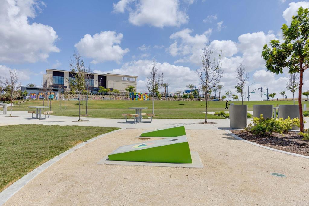 2024 Via Roma Chula Vista, CA 91913 - Photo 37 of 49