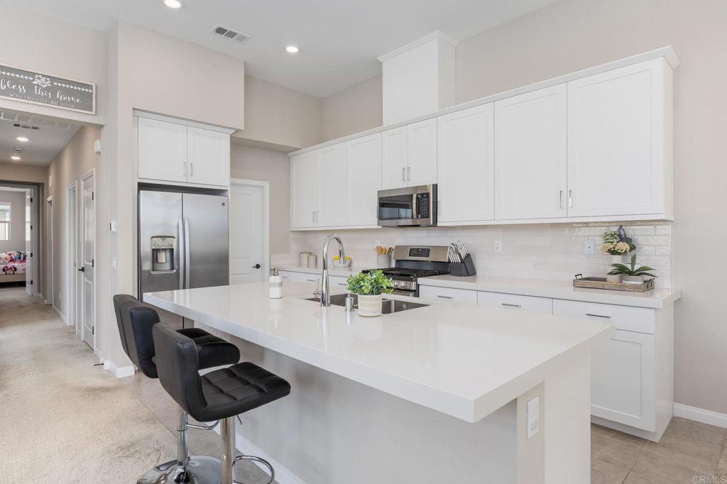 2024 Via Roma Chula Vista, CA 91913 - Photo 10 of 49