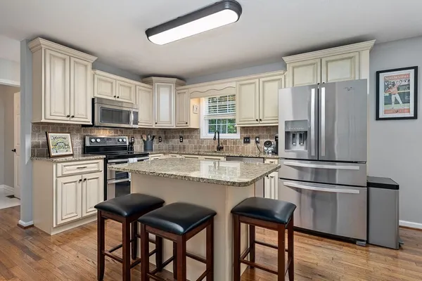 $349,900 | 156 Echo Valley Drive, Cookeville, TN 38501