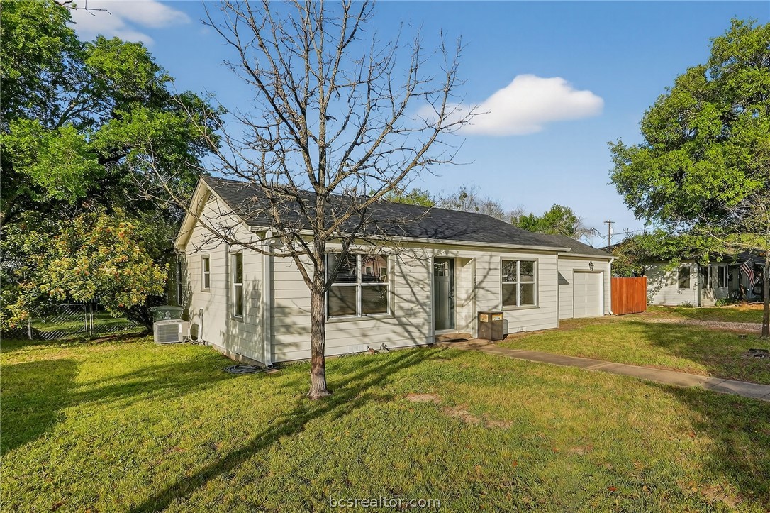 1505 Burt Street Bryan, TX 77802 - Photo 2 of 28