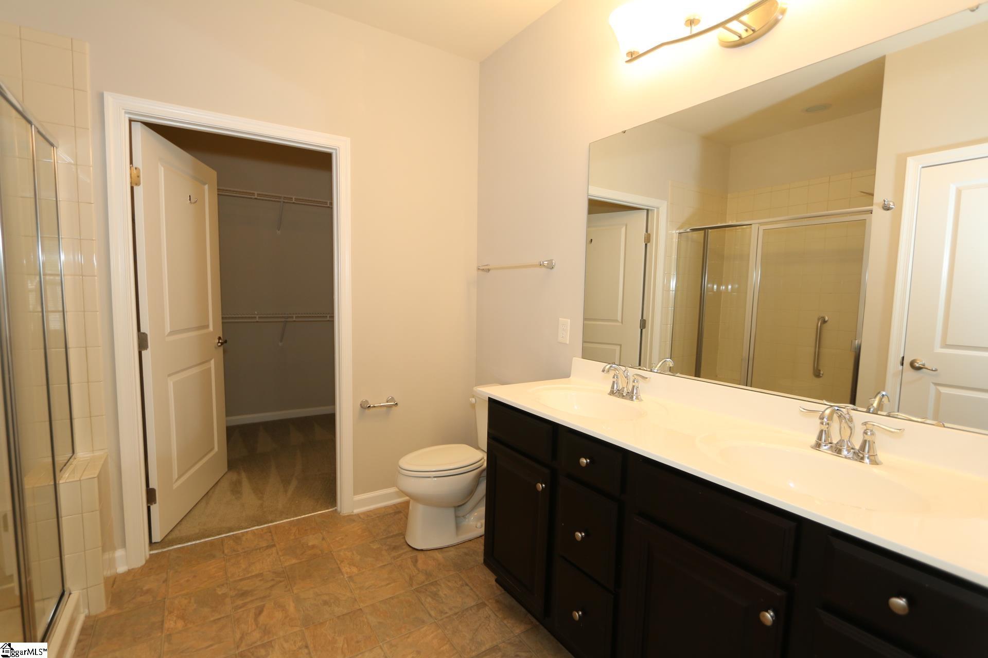 18 Fairchild Way Greenville, SC 29607 - Photo 8 of 19 Gallery Image 8