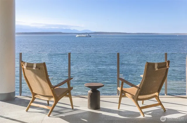 $3,499,000 | 1250 Alki Avenue Southwest, Unit PHA, Seattle, WA 98116