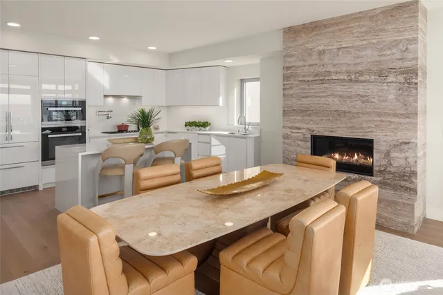 $3,499,000 | 1250 Alki Avenue Southwest, Unit PHA, Seattle, WA 98116