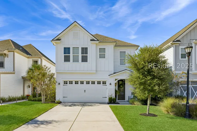 $749,000 | 18 Ivory Elm Stroll, Bluffton, SC 29910