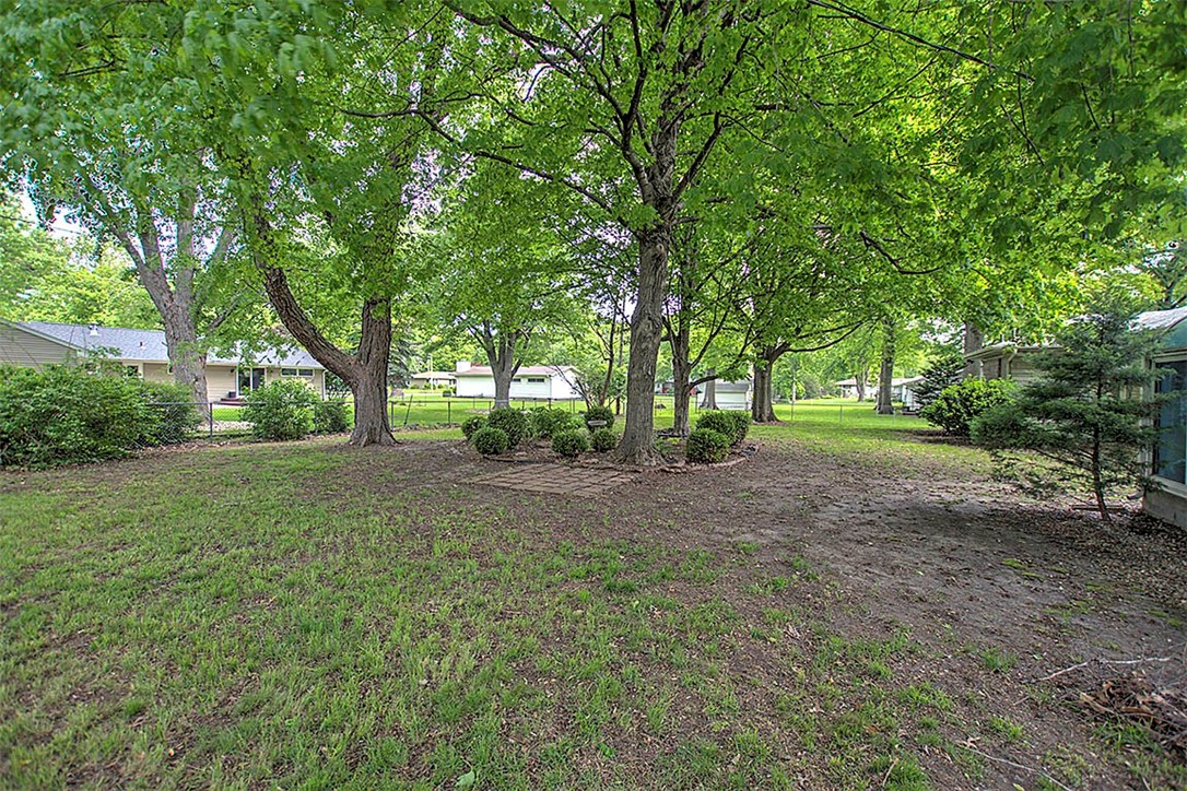 9 Parry Drive Decatur, IL 62526 - Photo 10 of 11 Gallery Image 10