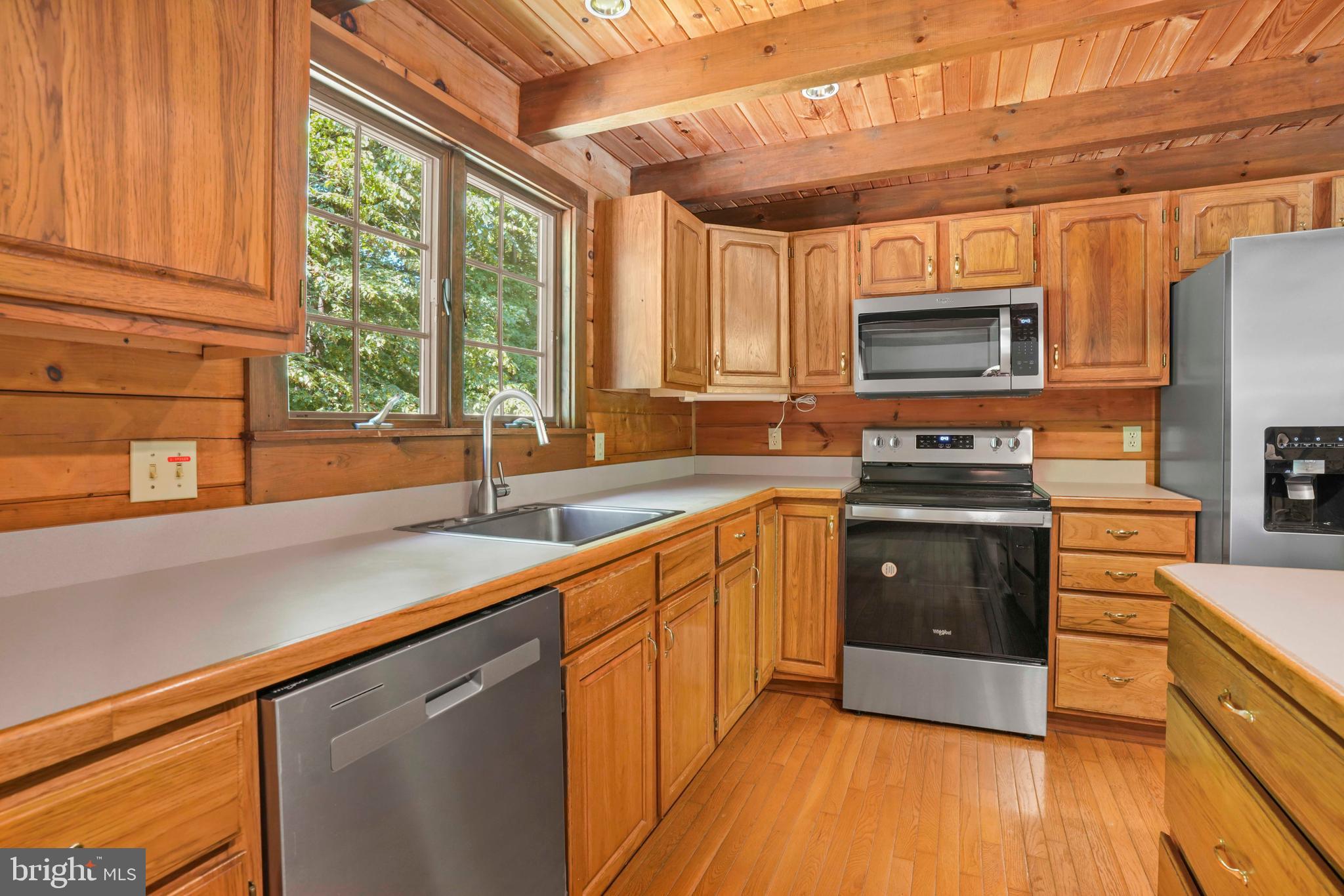 5925 Huntingtown Road Huntingtown, MD 20639 - Photo 18 of 32 Kitchen