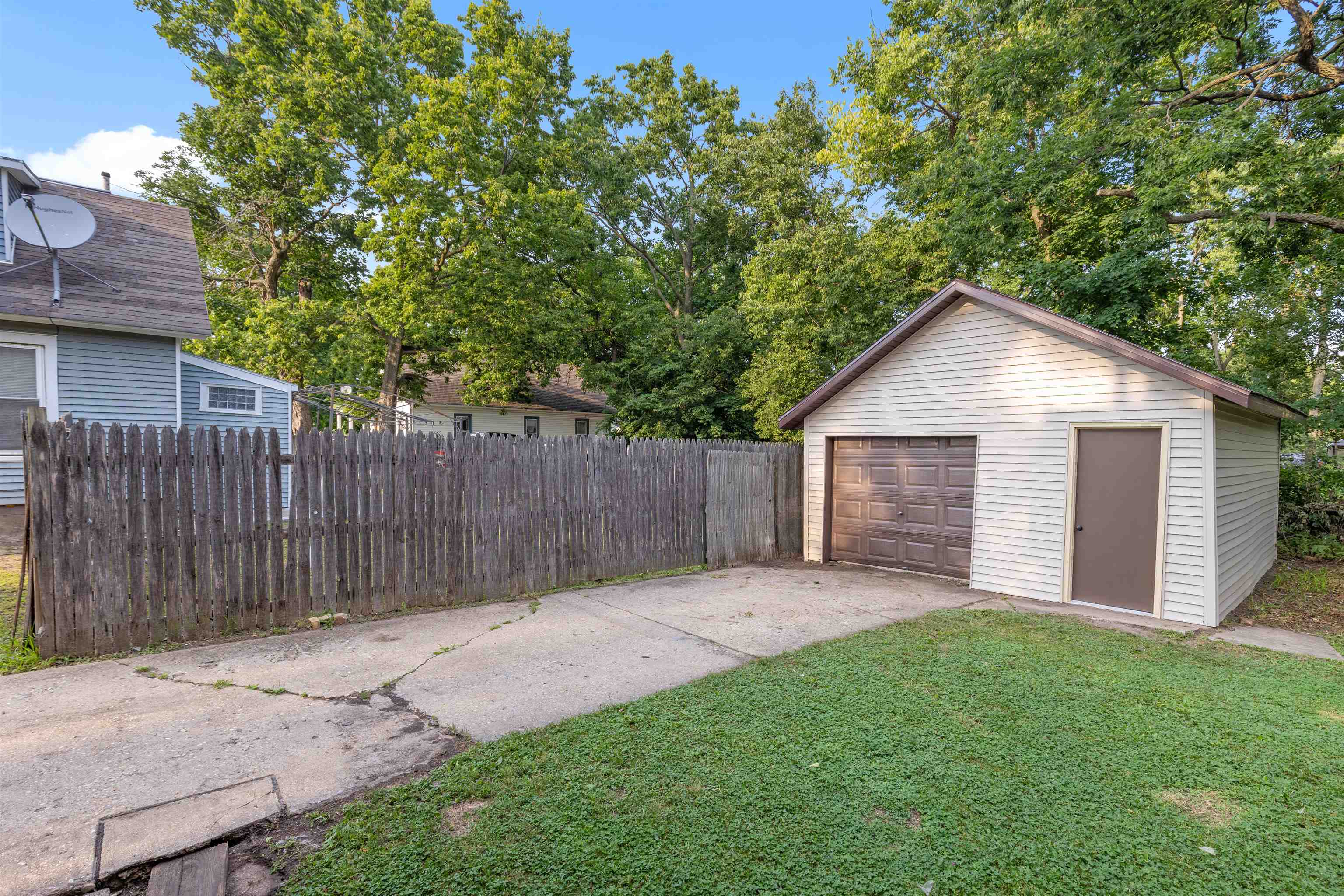 1015 Bluff Street Beloit, WI 53511 - Photo 18 of 18