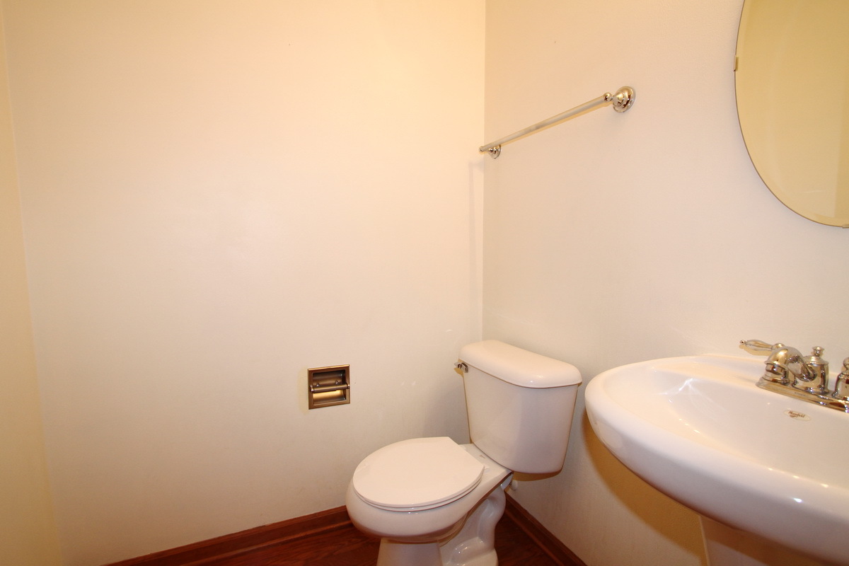 228 Springbrook Trail South Oswego, IL 60543 - Photo 5 of 14
