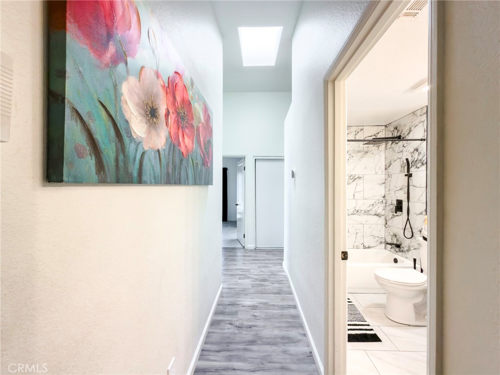 1738 The Willows Road San Jacinto, CA 92583 - Photo 28 of 34 a picture of a bathroom