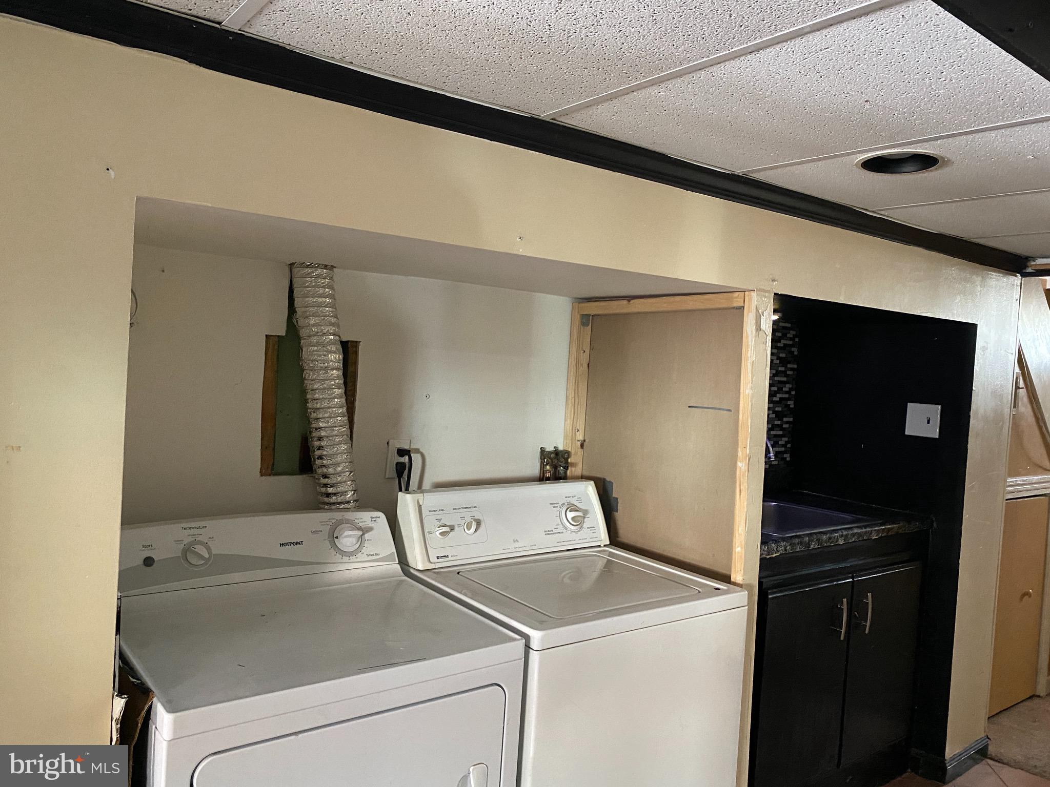 21 Winthrop Road Darby, PA 19023 - Photo 8 of 13 Gallery Image 8