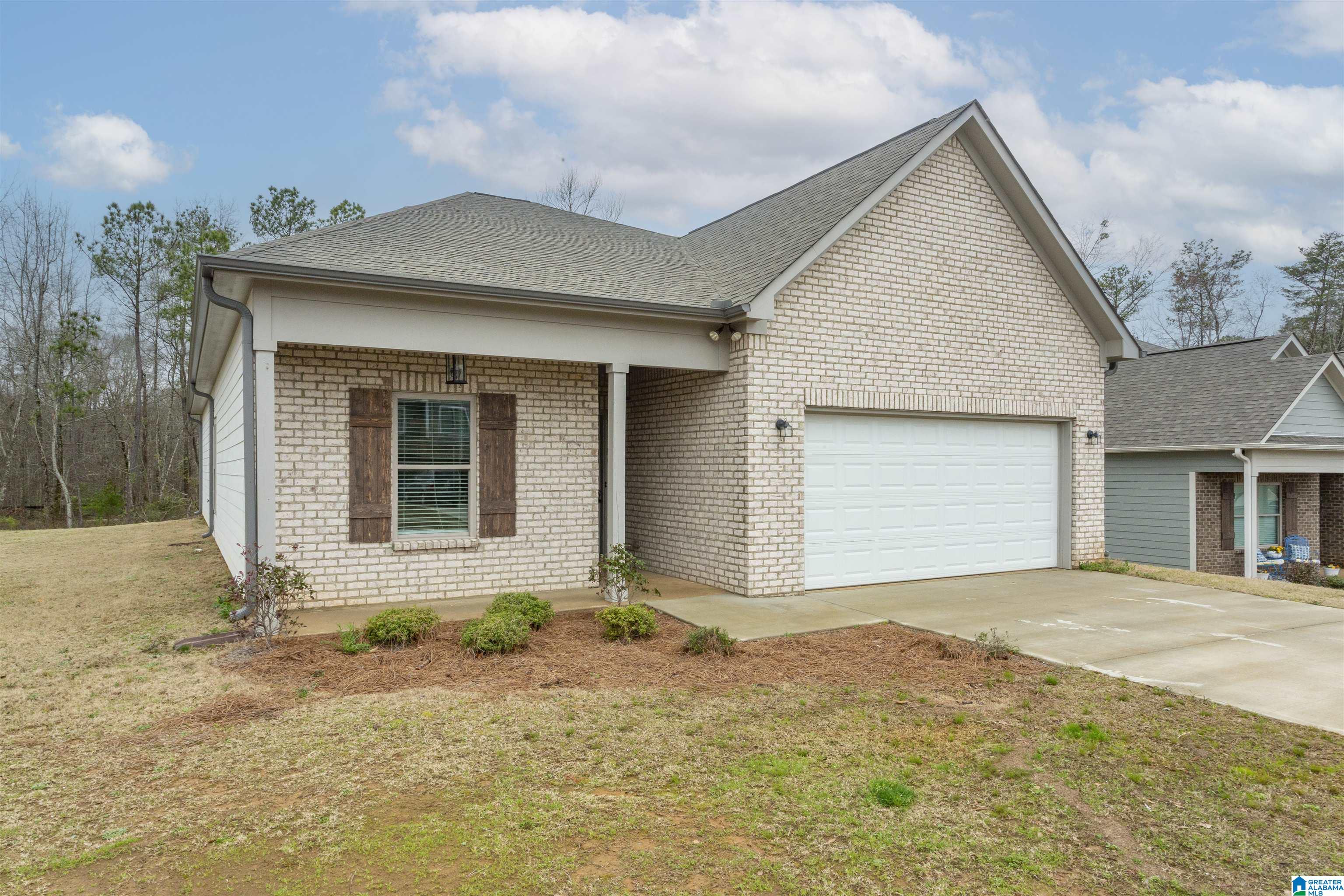 450 Ridgeview Circle Jemison, AL 35085 - Photo 2 of 39