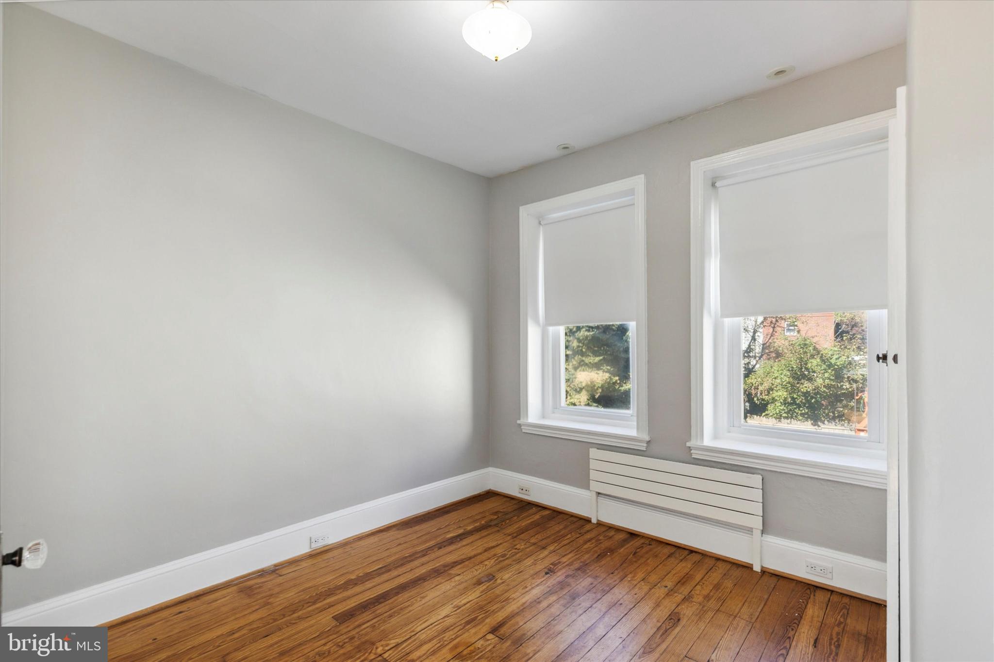 224 Carson Street Philadelphia, PA 19127 - Photo 17 of 28 Bedroom #1
