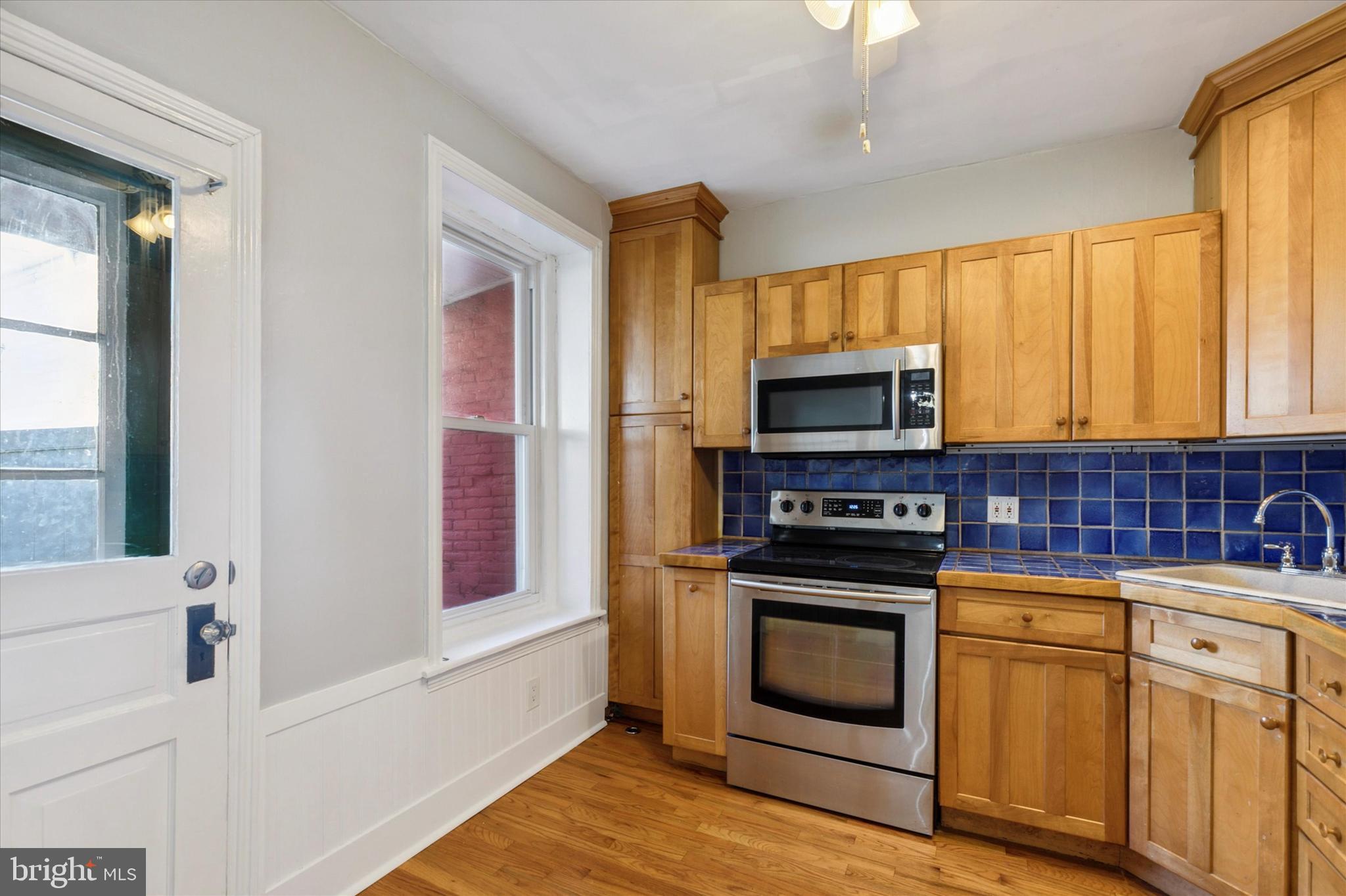 224 Carson Street Philadelphia, PA 19127 - Photo 3 of 28