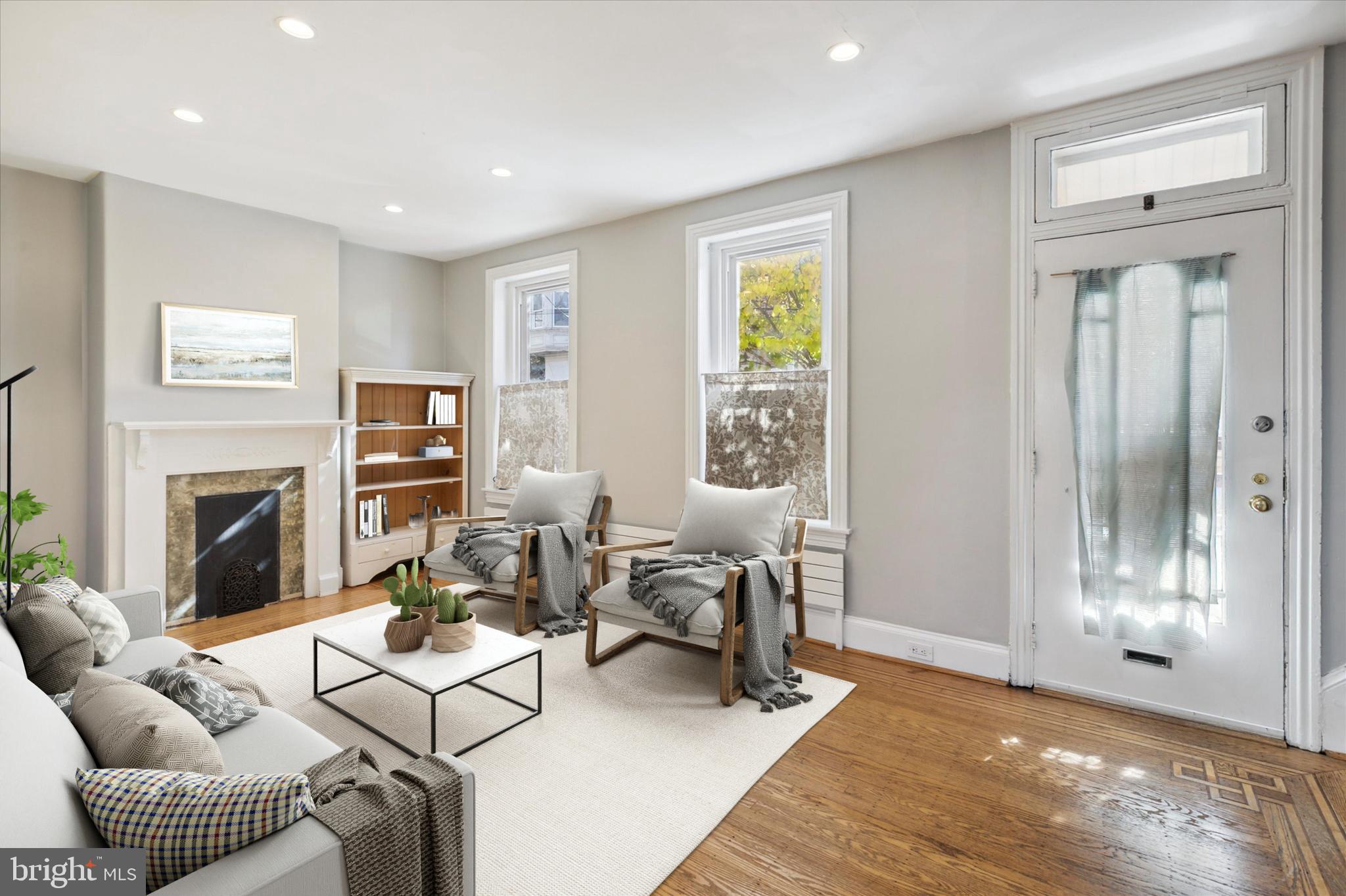 224 Carson Street Philadelphia, PA 19127 - Photo 9 of 28 Staged living room