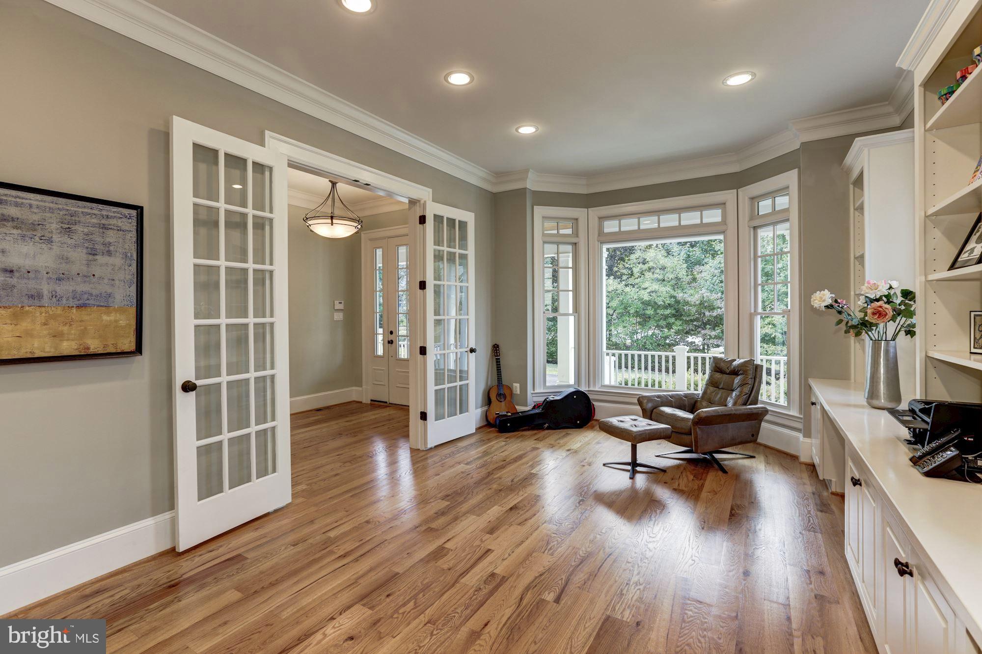 1905 MacArthur Drive McLean, VA 22101 - Photo 16 of 53