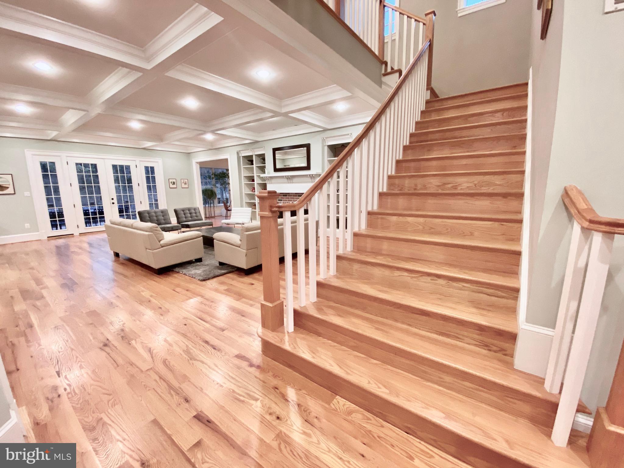 1905 MacArthur Drive McLean, VA 22101 - Photo 5 of 53