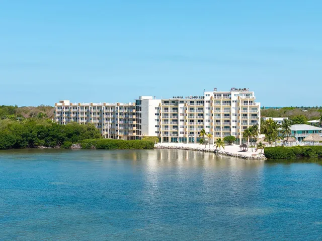 $999,988 | 200 Wrenn Street, Unit 701, Tavernier, FL 33070