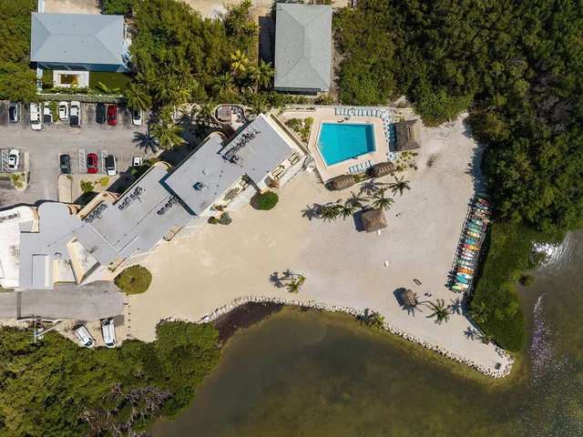 $999,988 | 200 Wrenn Street, Unit 701, Tavernier, FL 33070