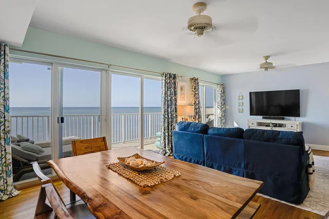 $999,988 | 200 Wrenn Street, Unit 701, Tavernier, FL 33070