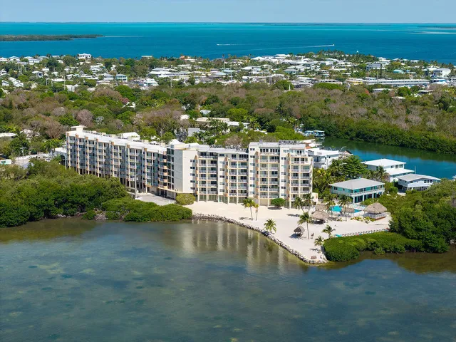 $999,988 | 200 Wrenn Street, Unit 701, Tavernier, FL 33070