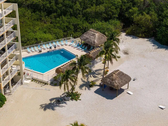 $999,988 | 200 Wrenn Street, Unit 701, Tavernier, FL 33070