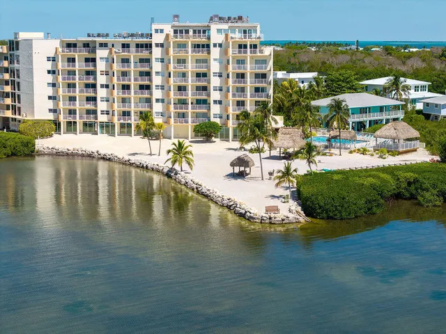 $999,988 | 200 Wrenn Street, Unit 701, Tavernier, FL 33070