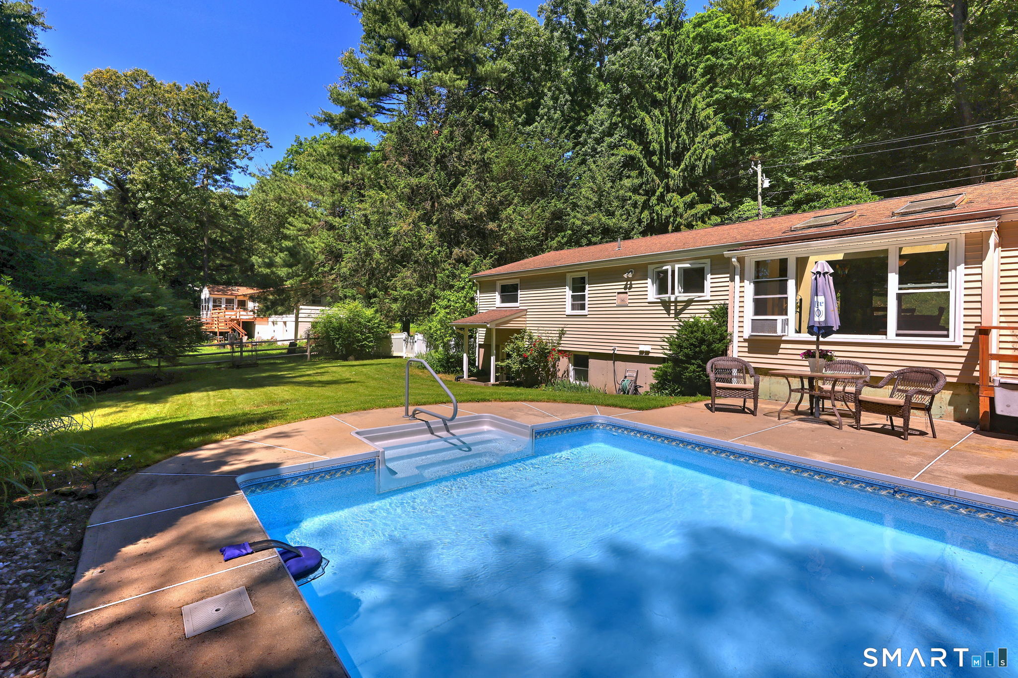 37 Deer Park Road Simsbury, CT 06089 - Photo 29 of 36