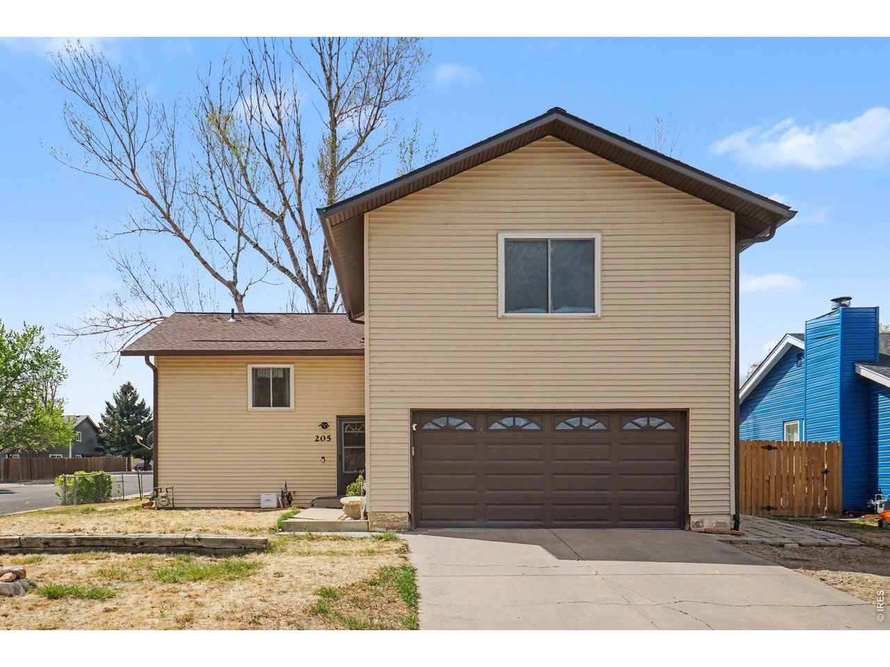 Welcome Home to this beautiful tri-level home.