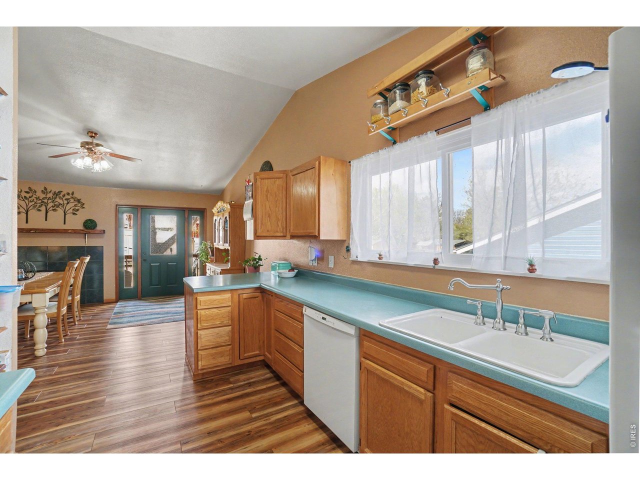 205 6th Street Mead, CO 80542 - Photo 10 of 37