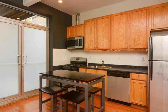 $1,695 | 1450 West Blackhawk Street, Unit 2, Chicago, IL 60642