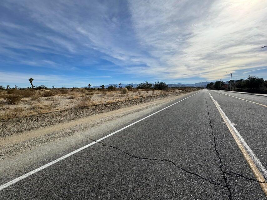 55th Palmdale, CA 93550 - Photo 6 of 7