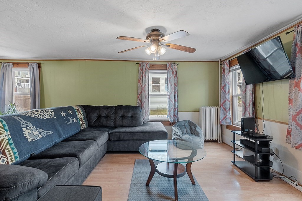 2 Brigham Street Fitchburg, MA 01420 - Photo 18 of 42