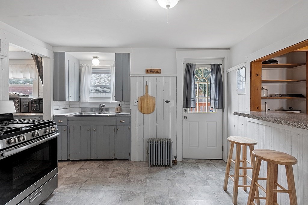 2 Brigham Street Fitchburg, MA 01420 - Photo 30 of 42