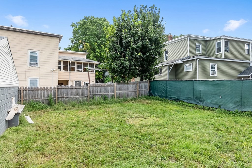 2 Brigham Street Fitchburg, MA 01420 - Photo 3 of 42