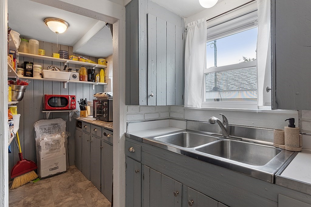 2 Brigham Street Fitchburg, MA 01420 - Photo 35 of 42