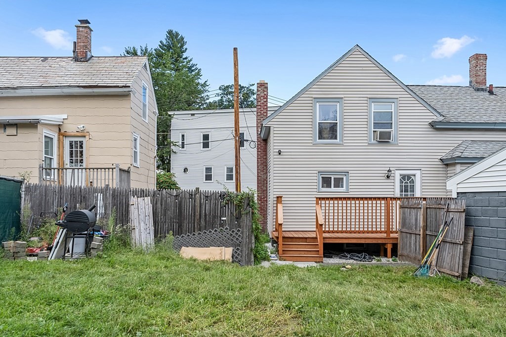 2 Brigham Street Fitchburg, MA 01420 - Photo 6 of 42