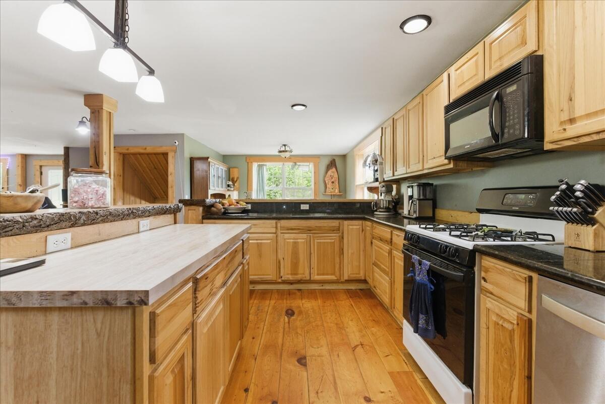 139 Lloyd Road Anson, ME 04911 - Photo 44 of 91 Kitchen
